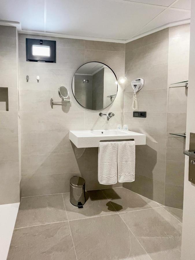 Hotel Quatre Llunes サンタ・ポラ エクステリア 写真